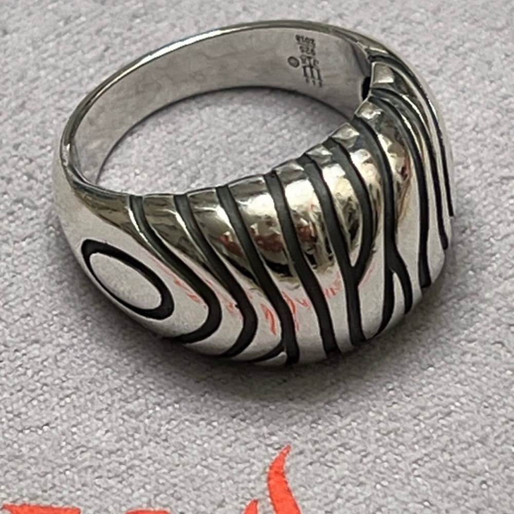 Rare James Avery Safari Dome Ring, Size 9